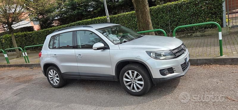 Usata VW Tiguan 122 CV (89 kW) 2012 Grigio SUV