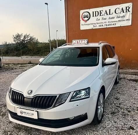 Usata Skoda Octavia G-TEC Executive 110 CV (80 kW) 2018 Bianco Station wagon