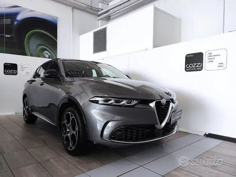 Usata Alfa Romeo Tonale Ti 160 CV (117 kW) 2024 Grigio SUV