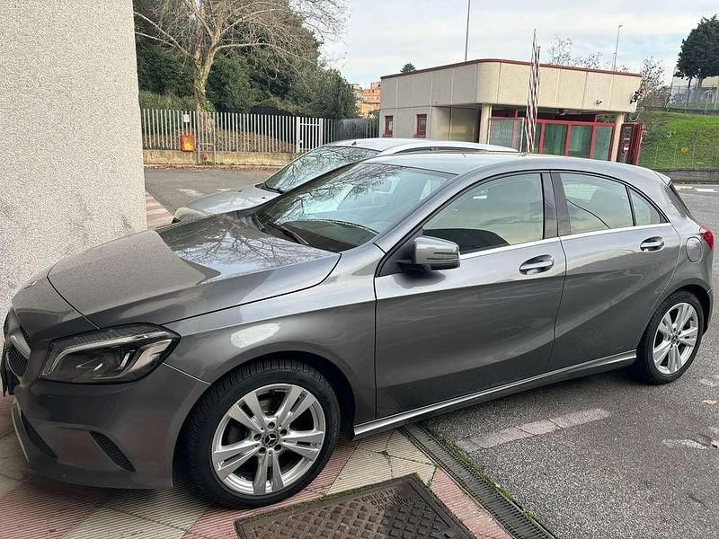 Usata Mercedes A180 Edition 109 CV (80 kW) 2017 Berlina