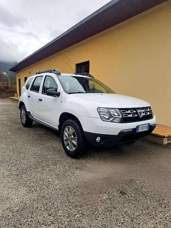 Usata Dacia Duster Ambiance 114 CV (83 kW) 2017 Bianco SUV