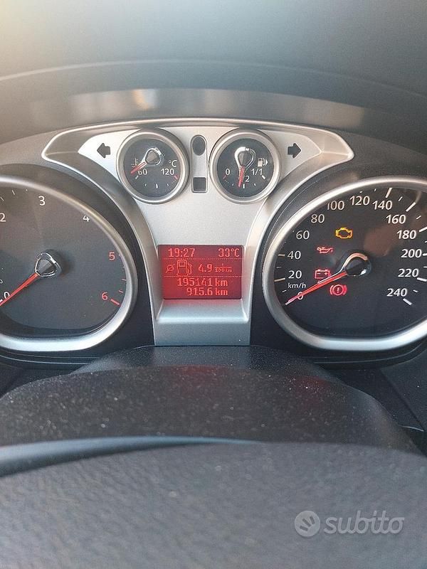 Usata Ford Focus 110 CV (80 kW) 2011 Berlina