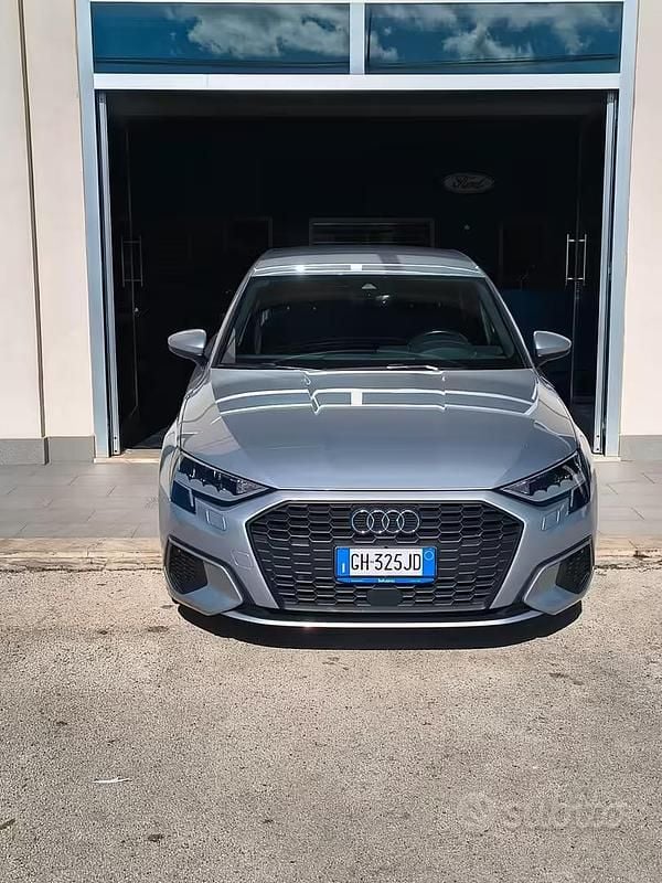Usata Audi A3 Advanced 149 CV (109 kW) 2021 Grigio Berlina