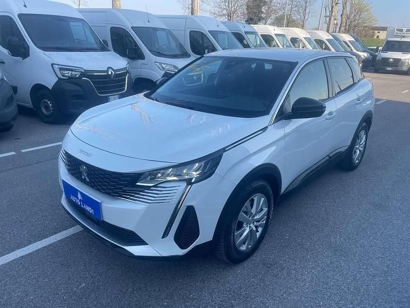 Usata Peugeot 3008 Business-Line 131 CV (96 kW) 2022 Bianco SUV