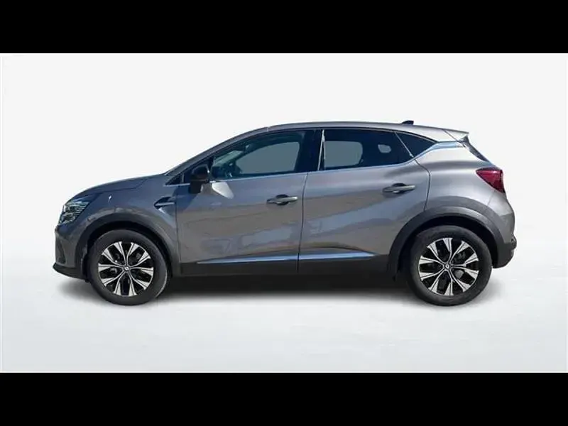 Usata Renault Captur Techno 145 CV (106 kW) 2023 Grigio scuro SUV