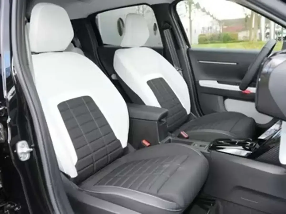 Nuova Citroën C3 PureTech 101 CV (74 kW) 2026 Nero SUV