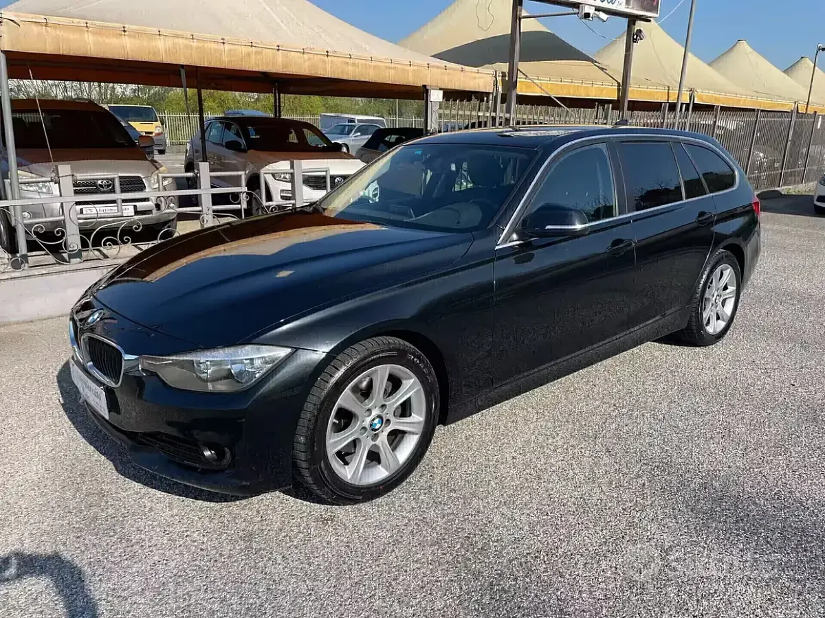 Usata BMW 320 Sport Line 184 CV (135 kW) 2014 Nero Station wagon