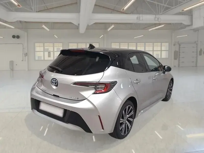 Usata Toyota Corolla Style 97 CV (71 kW) 2022 Grigio Berlina