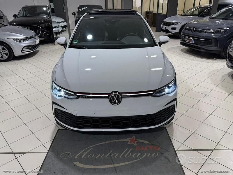 Usata VW Golf VIII GTI 265 CV (194 kW) 2024 Bianco Berlina