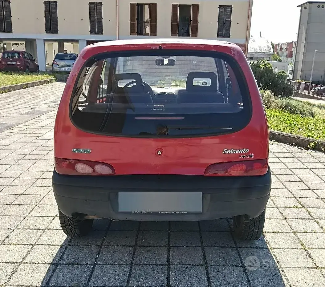 Usata Fiat 600 54 CV (39 kW) 1999 Rosso Berlina