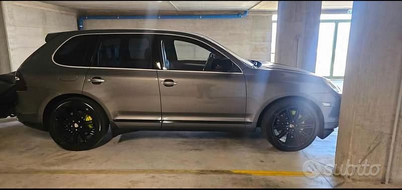 Usata Porsche Cayenne Turbo 500 CV (367 kW) 2009 Grigio SUV