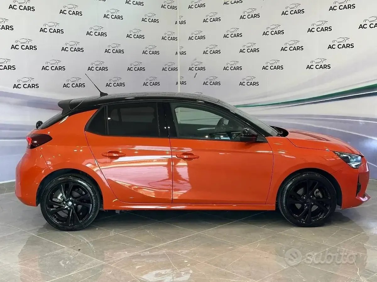 Usata Opel Corsa GS Line 101 CV (74 kW) 2020 Arancione Utilitaria