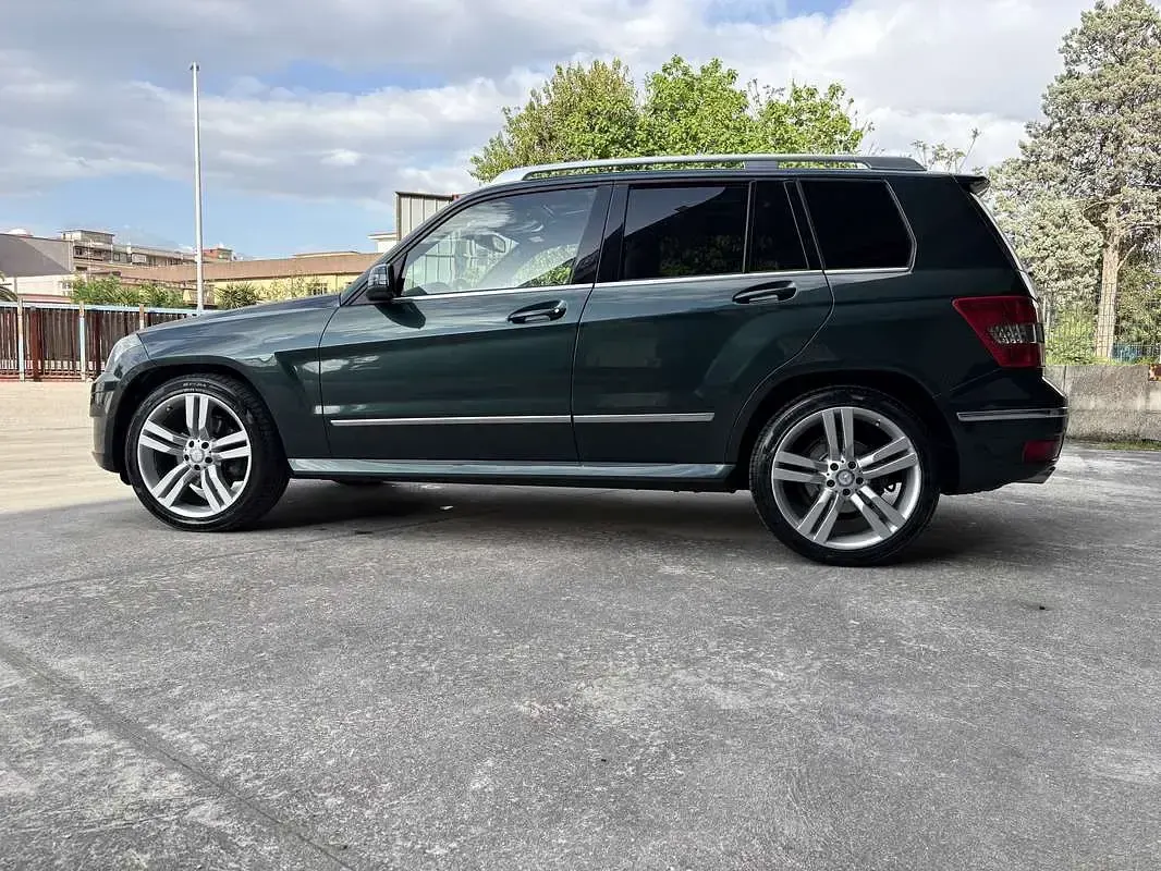 Käytetty Mercedes GLK350 224 HP (164 kW) 2010 Katumaasturi