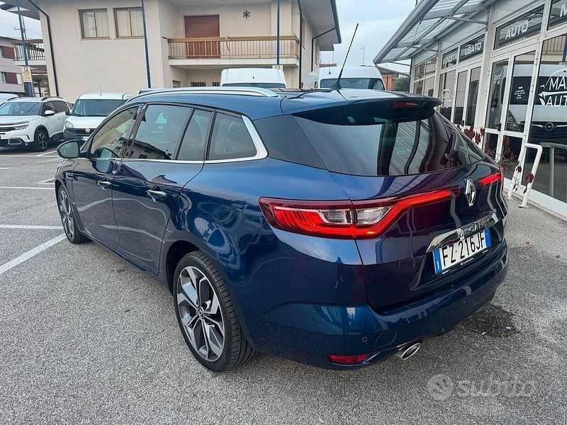 Usata Renault Mégane GrandTour Intens 116 CV (85 kW) 2019 Blu Station wagon