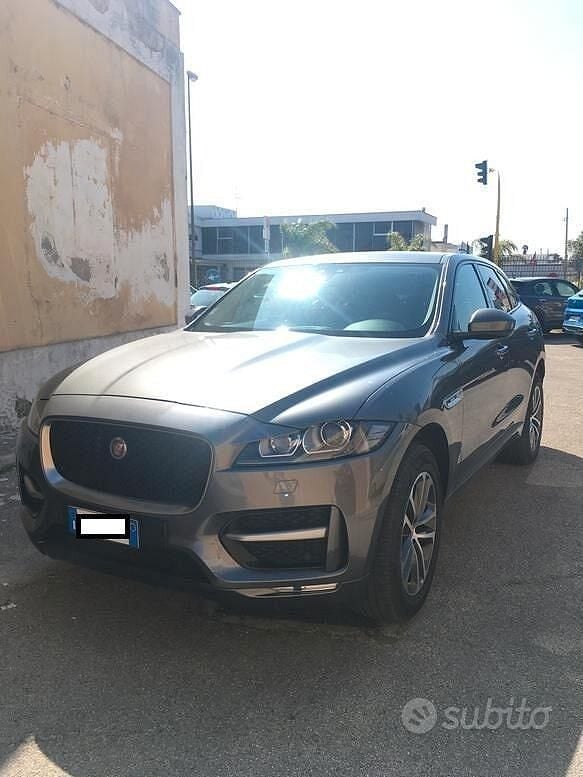 Usata Jaguar F-Pace R-Sport 241 CV (177 kW) 2017 Grigio SUV