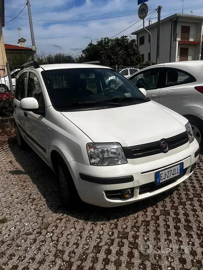 Usata Fiat Panda Dynamic 69 CV (50 kW) 2011 Other Utilitaria