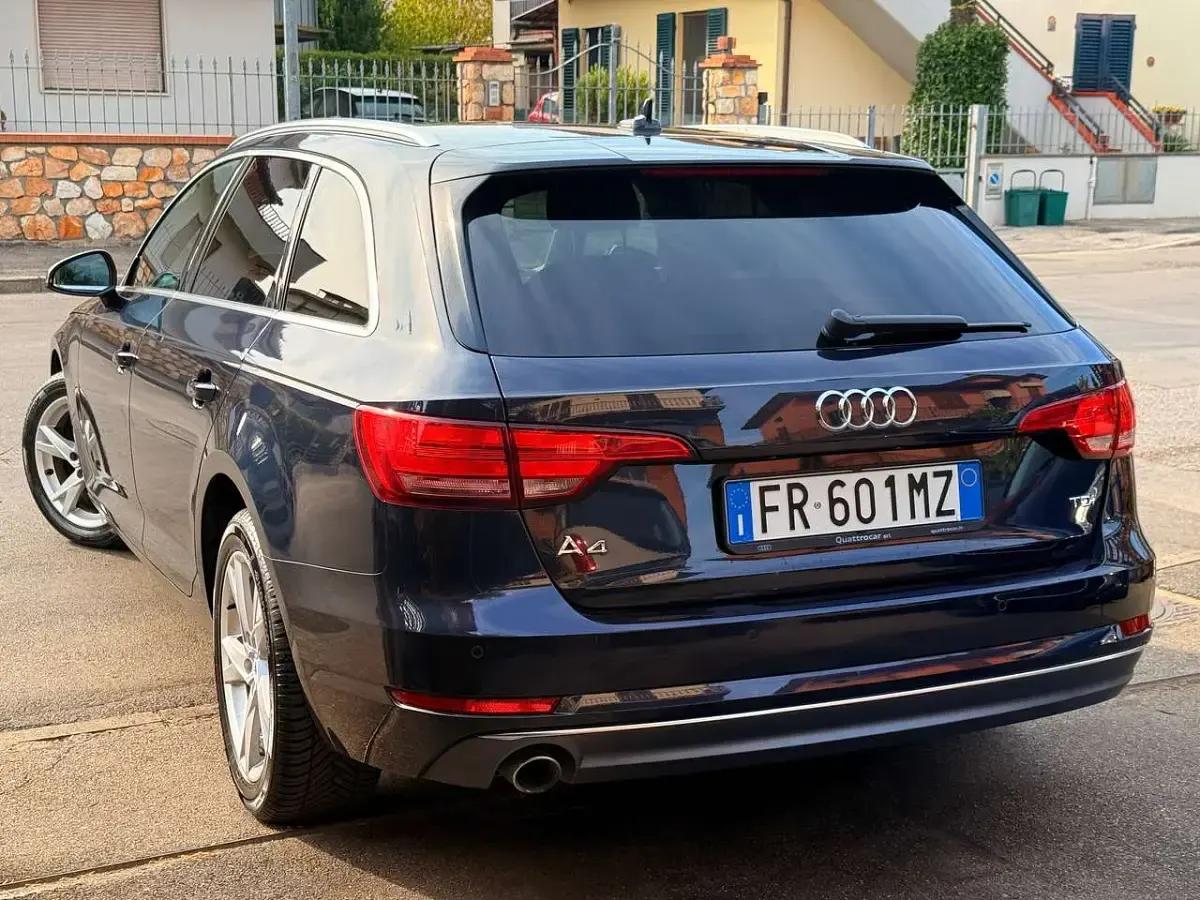 Usata Audi A4 S-Line 122 CV (89 kW) 2018 Blu/azzurro Station wagon