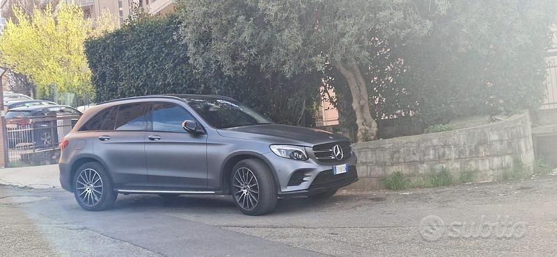 Usata 2019 Mercedes GLC250 Premium Tre volumi | 25.000 € (Buon prezzo) - Immagine 1/4