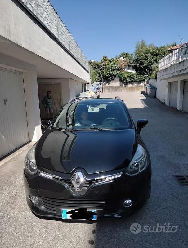 Nero Usata 2014 Renault Clio IV Tre volumi | 3000 € (Super prezzo) - Immagine 1/4