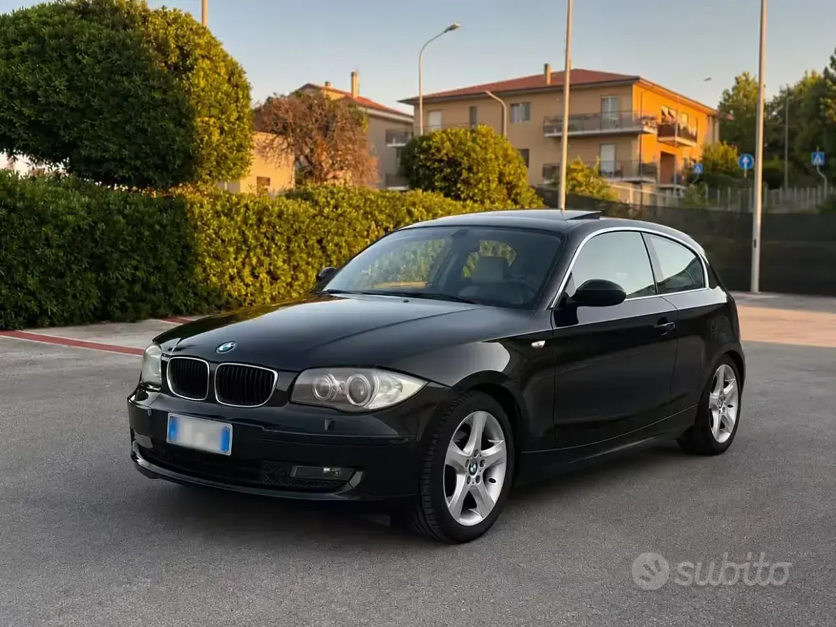 Usata BMW 118 143 CV (105 kW) 2008 Nero Utilitaria