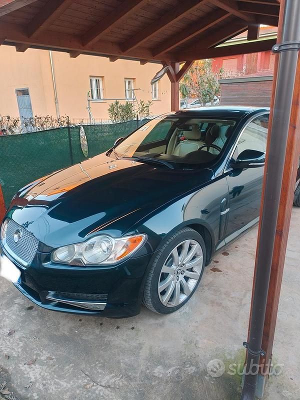 Usata Jaguar XF Premium Luxury 238 CV (175 kW) 2009 Verde Berlina