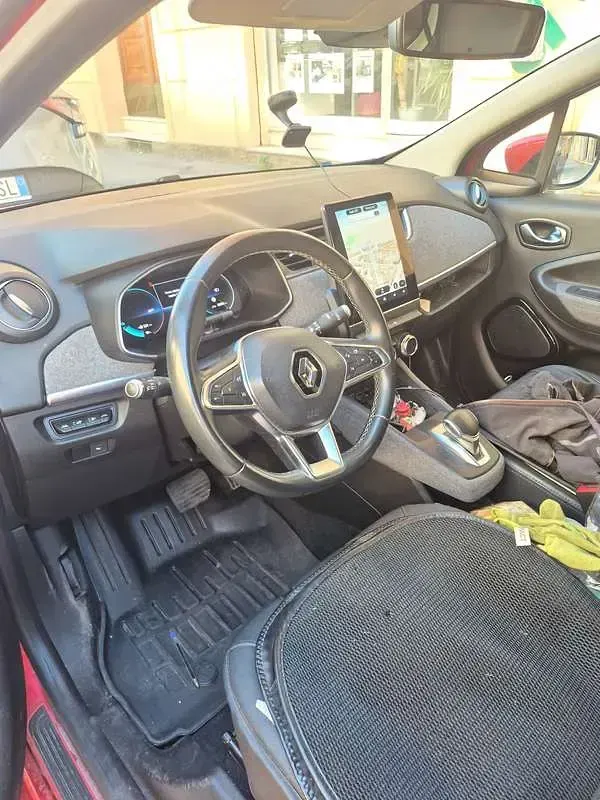 Usata Renault Zoe Intens 50 kW (69 CV) 2022 Rosso Utilitaria