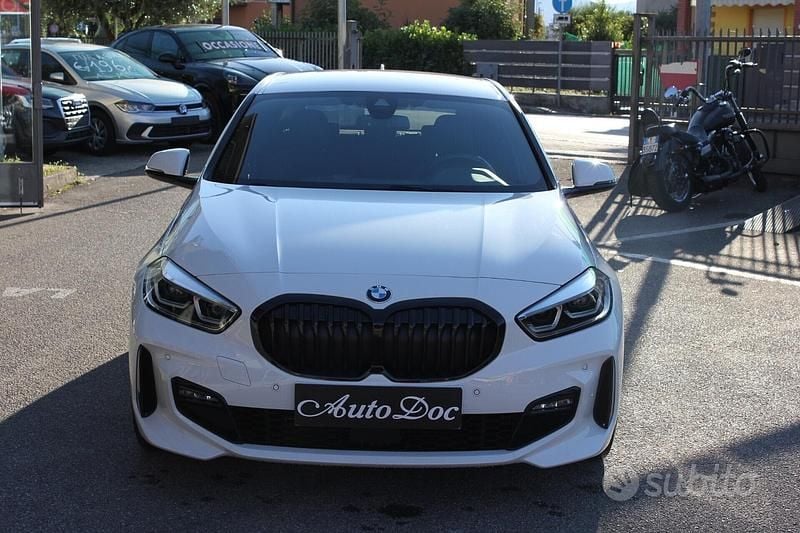 Usata BMW 118 M Sport 150 CV (110 kW) 2020 Bianco Utilitaria