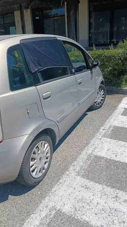 Usata Lancia Musa 77 CV (56 kW) 2009 Grigio Monovolume