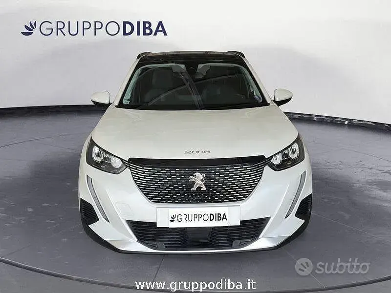 Begagnad Peugeot 2008 Allure 131 HK (96 kW) 2020 Vit SUV