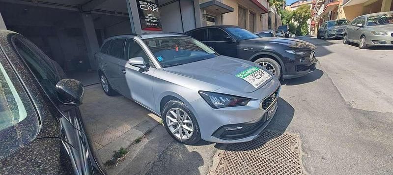 Argento Usata 2022 Seat Leon Business Station wagon | 13.500 € (Super prezzo) - Immagine 1/4