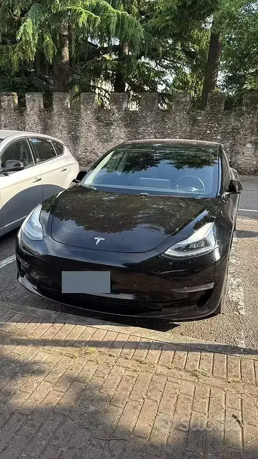 Usata Tesla Model 3 Long Range AWD 152 kW (208 CV) 2019 Nero Berlina