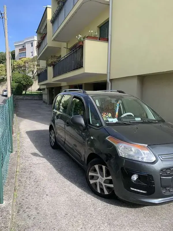 Usata Citroën C3 Picasso Seduction 95 CV (69 kW) 2012 Grigio Monovolume