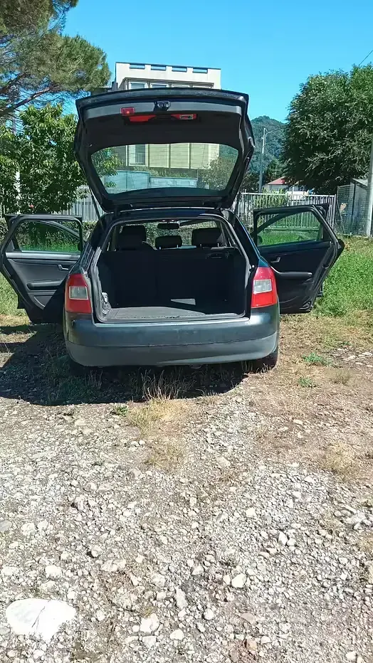 Usata Audi A4 101 CV (74 kW) 2005 Nero Station wagon