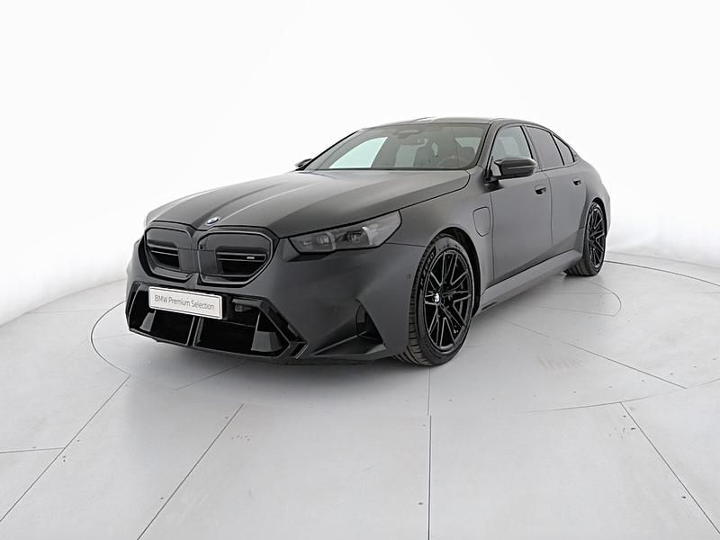 Usata BMW M5 Comfort Edition 585 CV (430 kW) 2024 Frozen deep grey Berlina