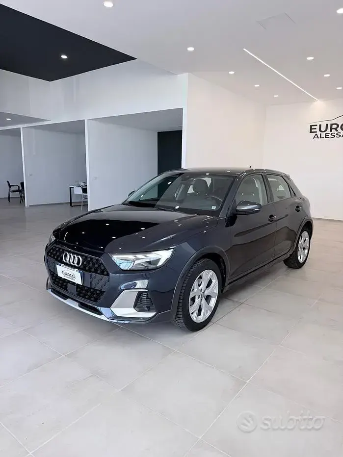 Usata Audi A1 Admired 116 CV (85 kW) 2019 Bluazzurro SUV