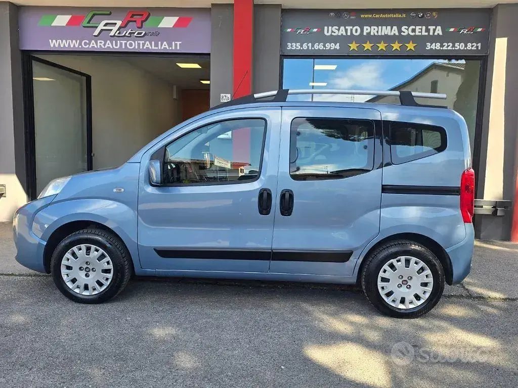 Usata Fiat Qubo Trekking 77 CV (56 kW) 2012 Azzurro Monovolume