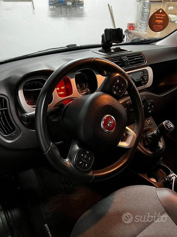 Usata Fiat Panda Cross Cross 69 CV (50 kW) 2019 Verde Utilitaria