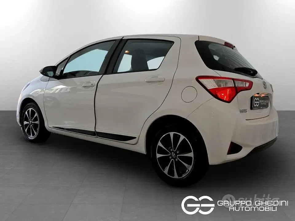 Usata Toyota Yaris Active 72 CV (52 kW) 2020 Bianco Berlina