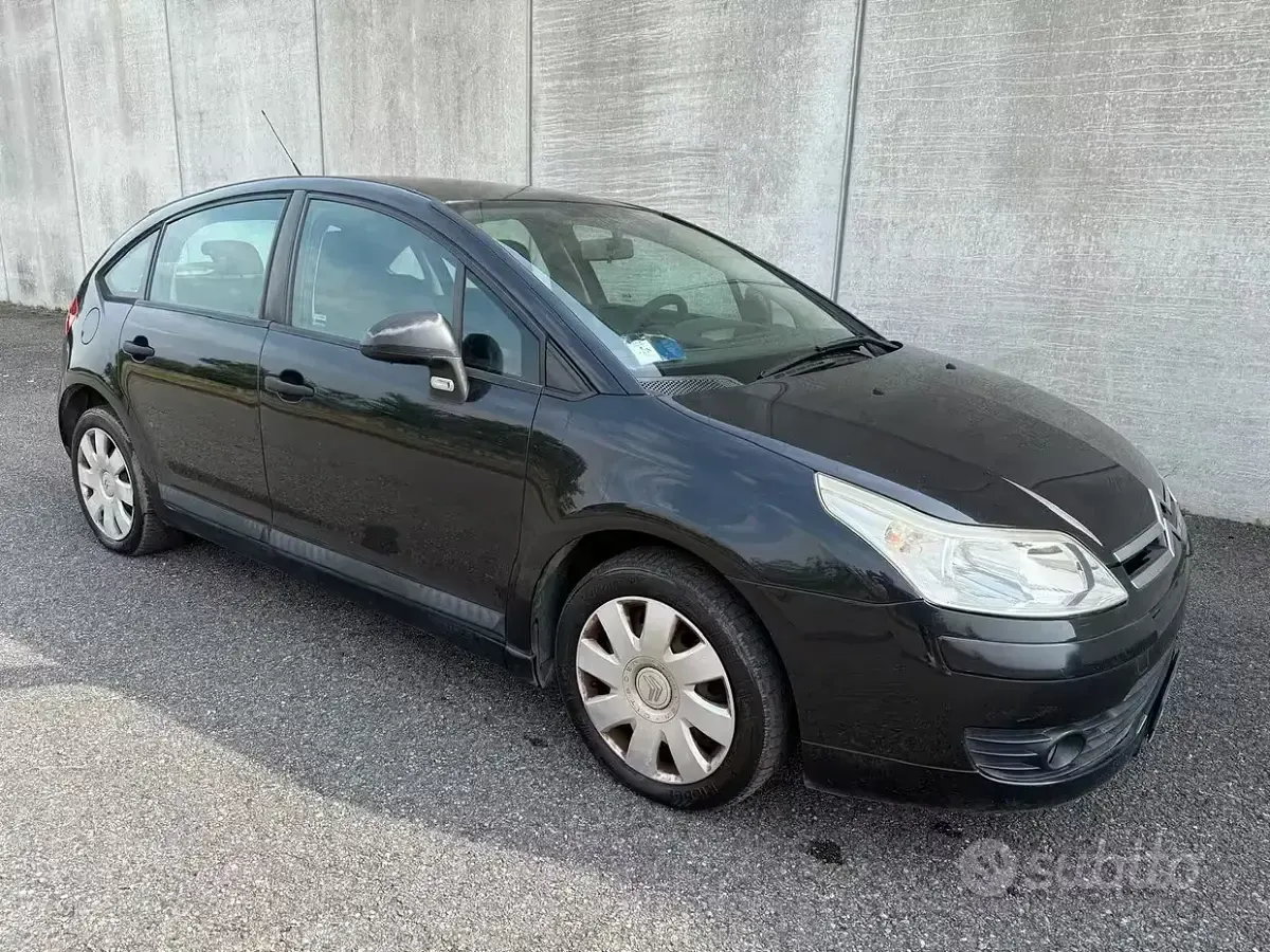 Usata Citroën C4 109 CV (80 kW) 2007 Berlina