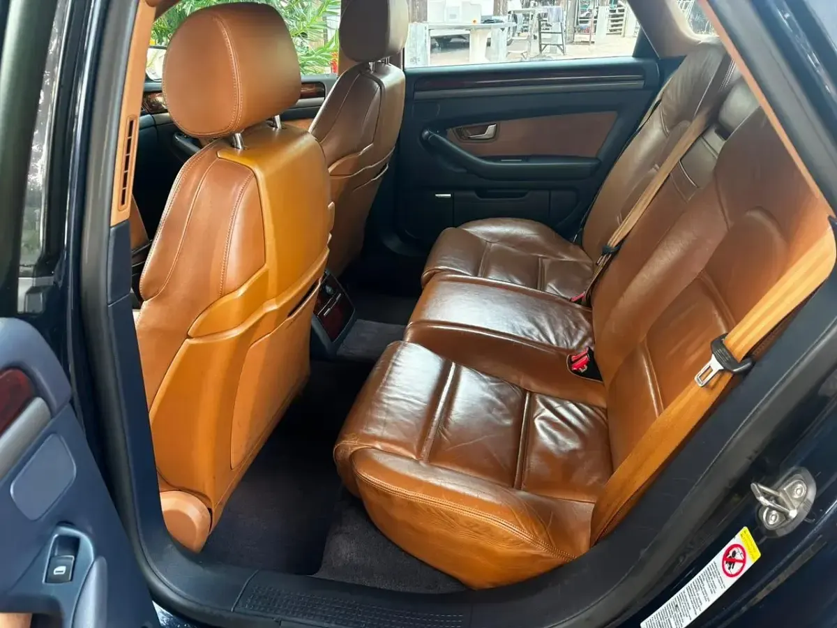 Usata Audi A8 S-Line 326 CV (239 kW) 2005 Beige Berlina
