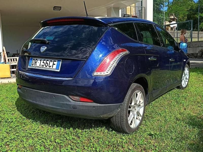 Usata Lancia Delta 150 CV (110 kW) 2008 Utilitaria