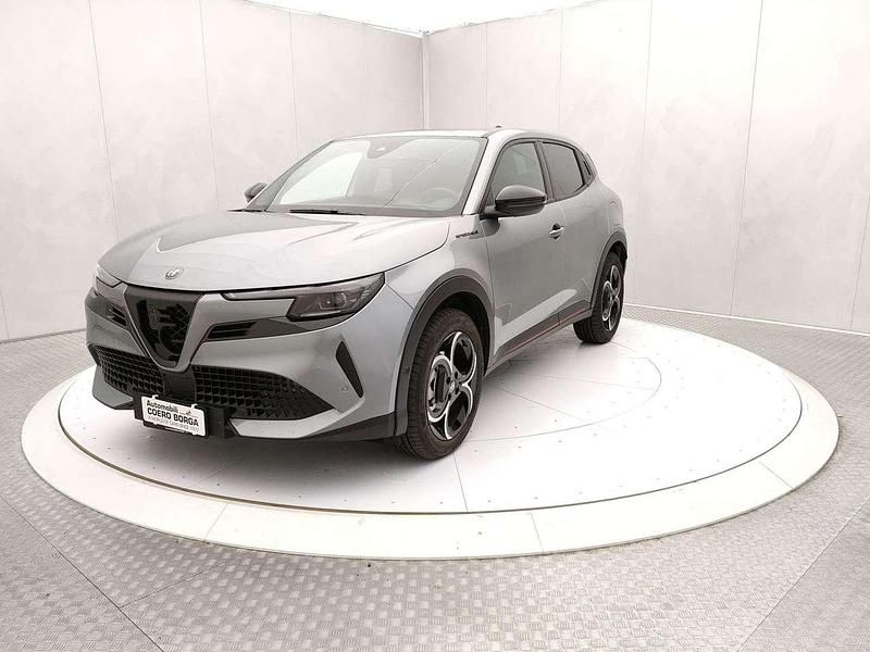 Usata Alfa Romeo Junior Edizione Speciale 136 CV (100 kW) 2025 Argento SUV