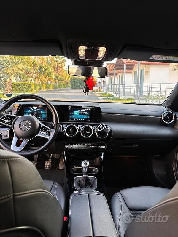 Usata Mercedes CLA180 116 CV (85 kW) 2020 Bianco Berlina