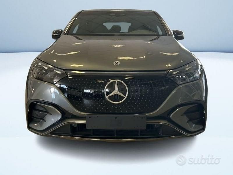 Nuova Mercedes EQE350 AMG 135 kW (184 CV) 2025 Grigio SUV