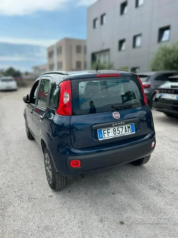 Usata Fiat Panda Lounge 80 CV (58 kW) 2017 Bluazzurro Utilitaria