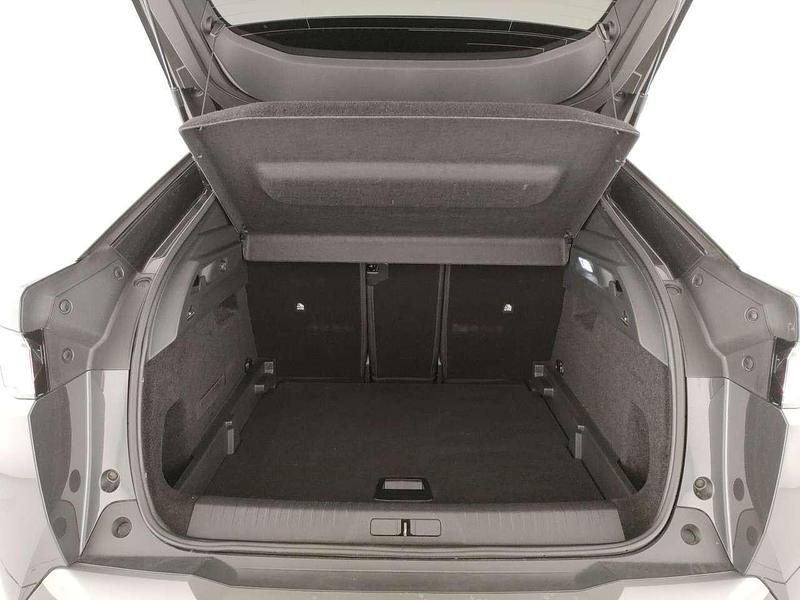 Usata Peugeot 3008 Allure 136 CV (100 kW) 2024 Grigia scura SUV