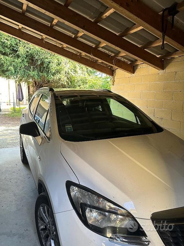 Usata Opel Mokka 140 CV (102 kW) 2014 Bianco SUV