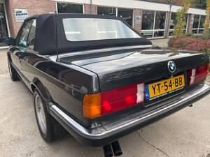 Usata BMW 320 Cabriolet 235 CV (172 kW) 1990 Nero Cabrio
