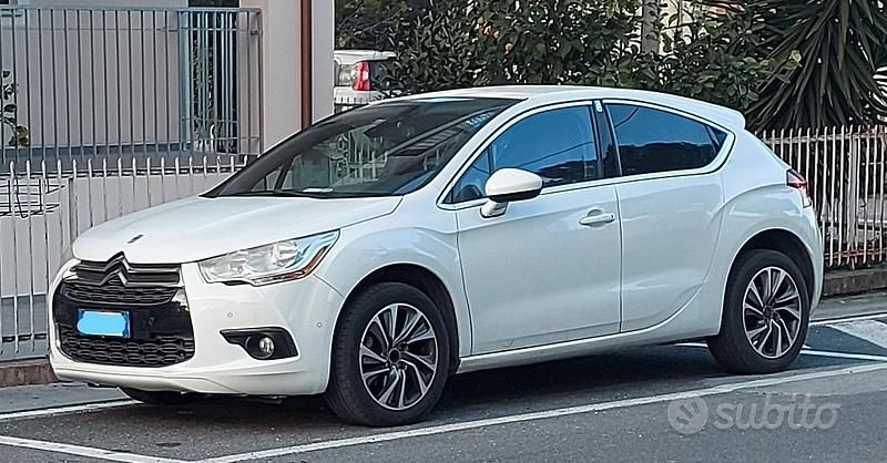 Usata DS Automobiles DS4 So Chic 114 CV (83 kW) 2013 Bianco Coupé