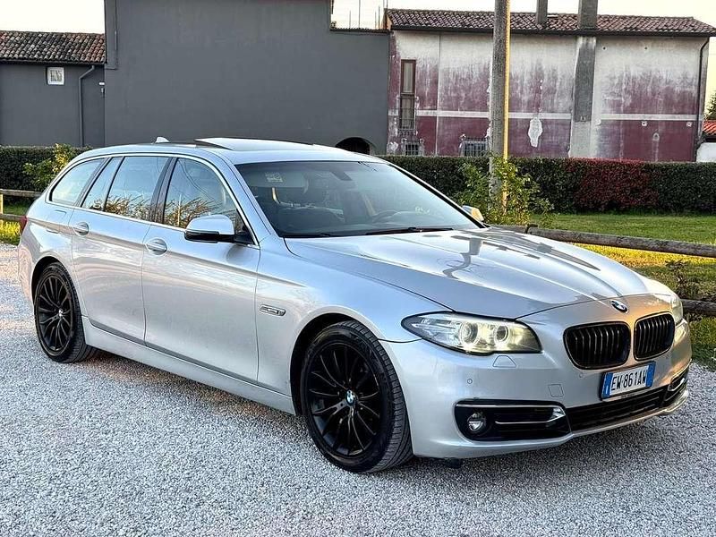 Usata BMW 520 Luxury Line 184 CV (135 kW) 2014 Argento Station wagon